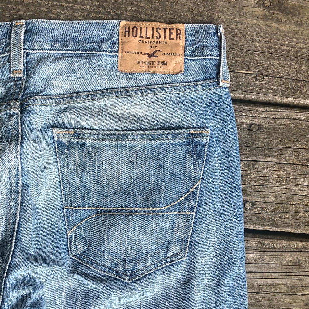 Hollister Men’s Classic Straight Jeans
